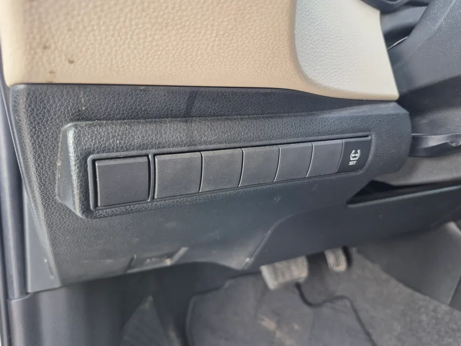 تويوتا كورولا XLI 2023 