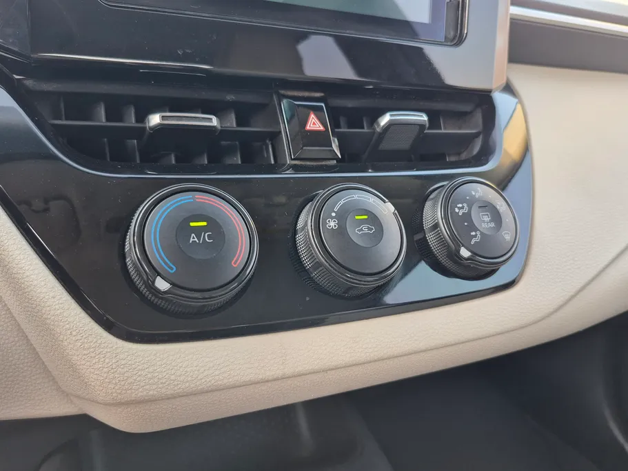 تويوتا كورولا XLI 2023 