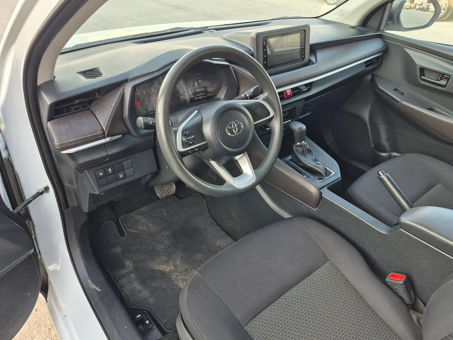 تويوتا يارس Y 2023 