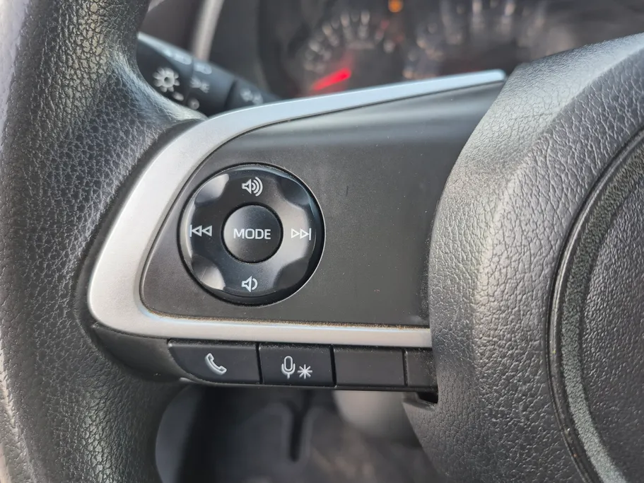 تويوتا يارس Y 2023 