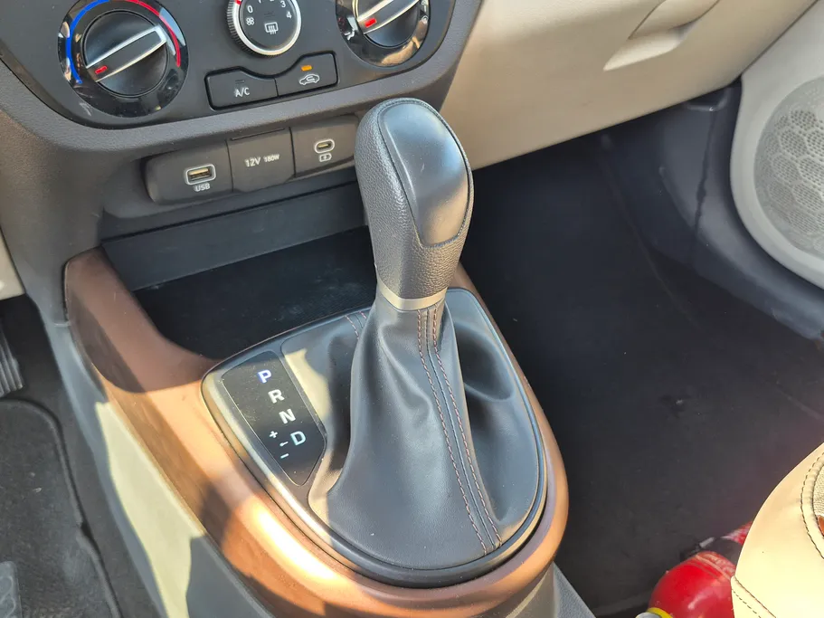 2024 Hyundai Grand i10 Fleet 