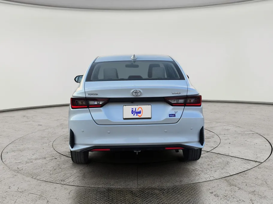 تويوتا يارس Y 2024 