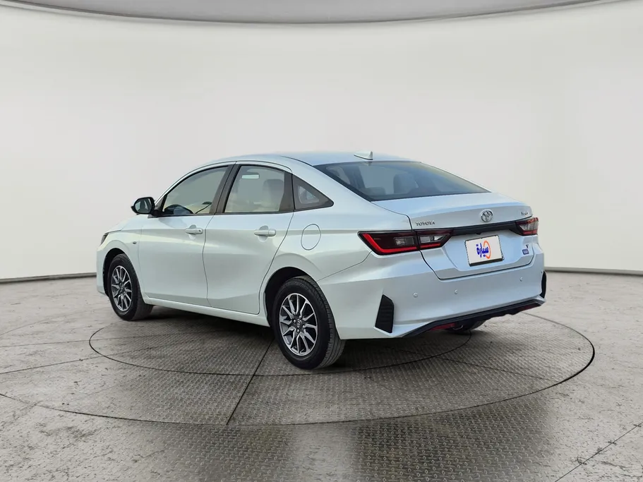 تويوتا يارس Y 2024 