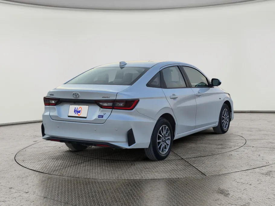 تويوتا يارس Y 2024 