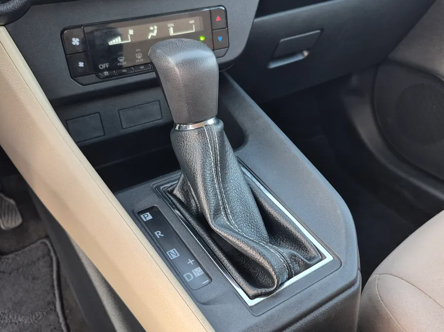 تويوتا يارس Y 2024 