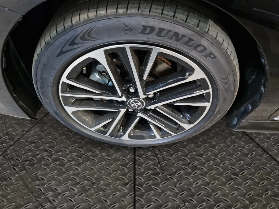 تويوتا كامري LE HEV 2025 