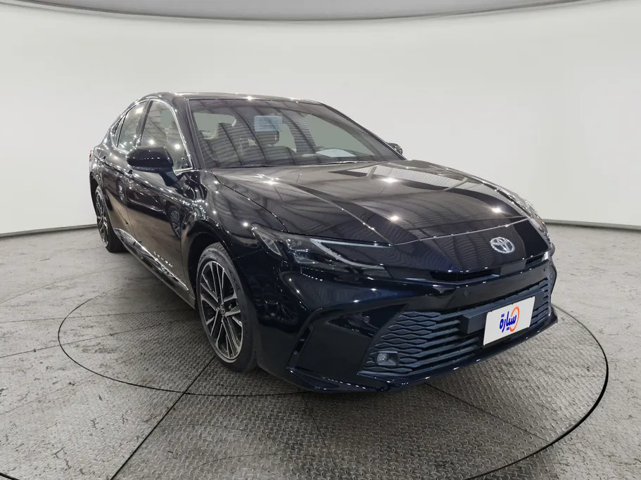 تويوتا كامري LE HEV 2025 