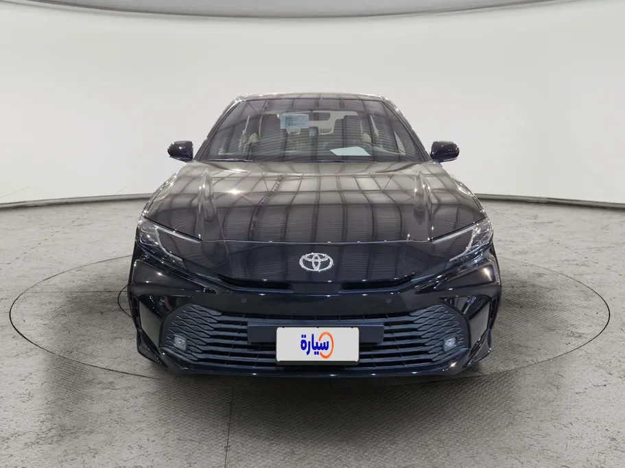تويوتا كامري LE HEV 2025 