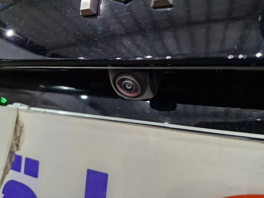 تويوتا كامري LE HEV 2025 