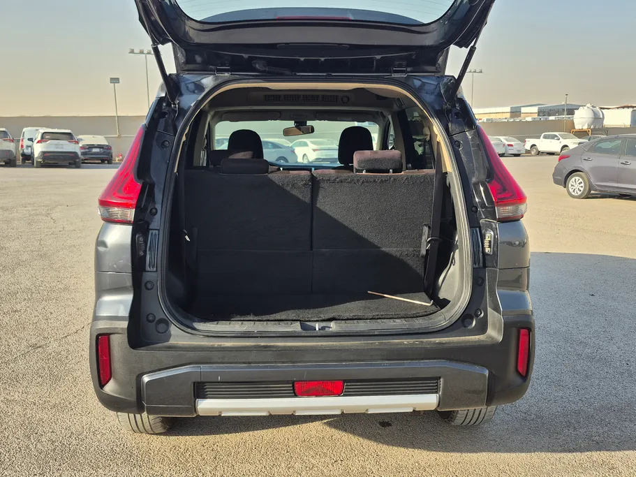 ميتسوبيشي إكسباندر HL 2023 