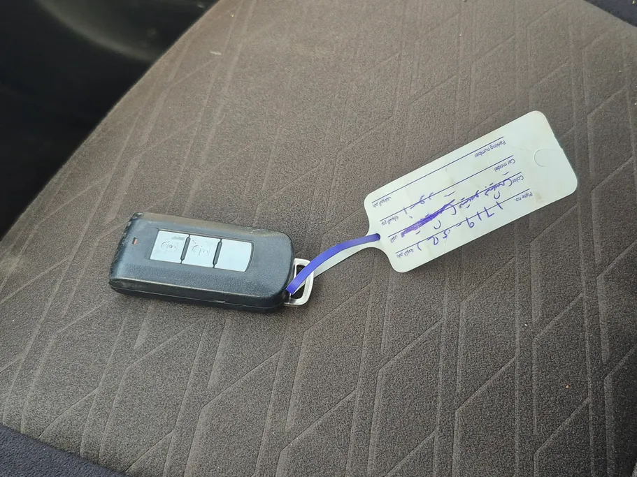 ميتسوبيشي إكسباندر HL 2023 