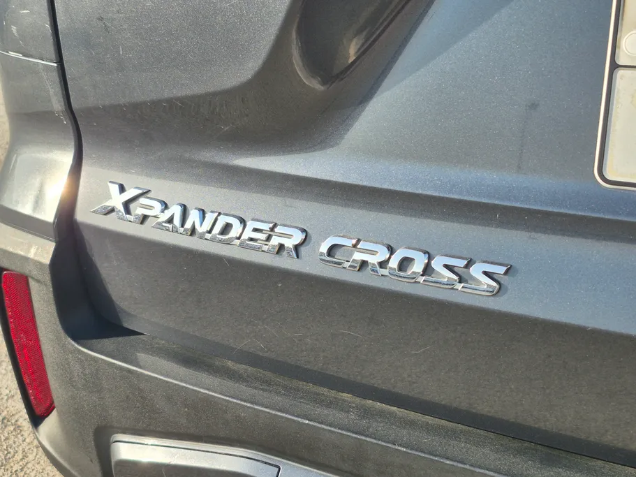 ميتسوبيشي إكسباندر HL 2023 