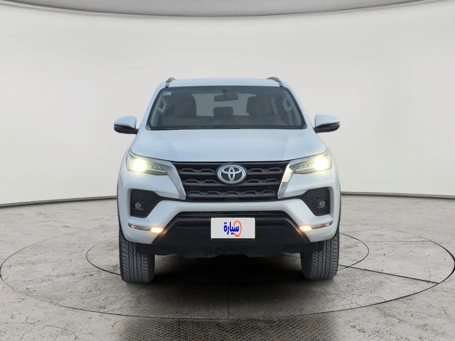 2023 Toyota Fortuner VX 