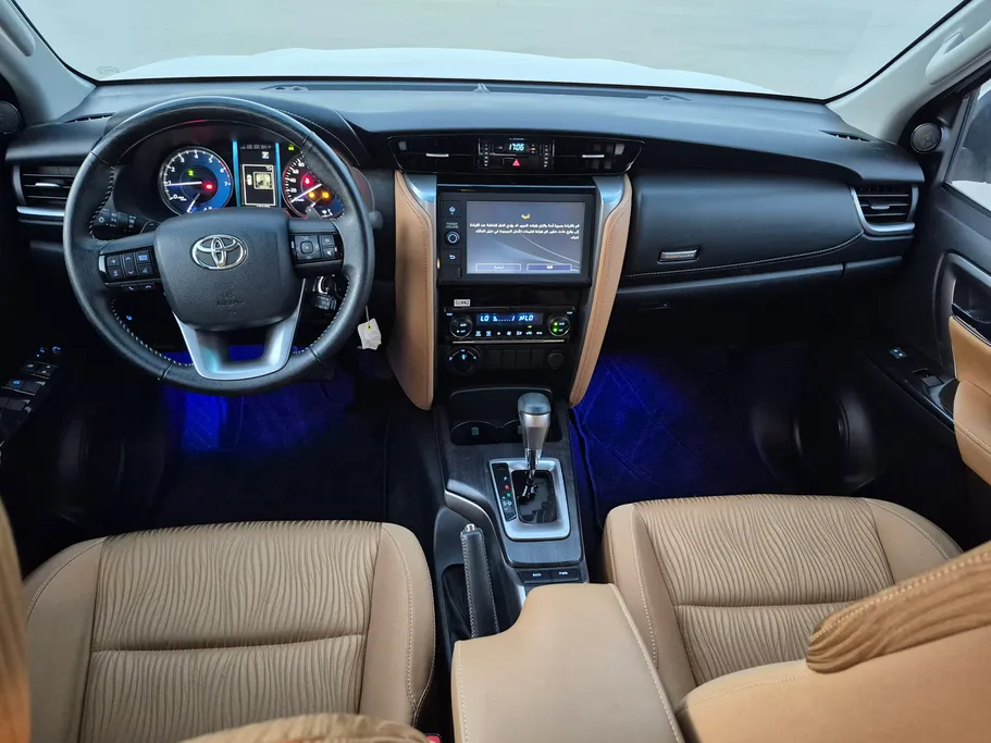 2023 Toyota Fortuner VX 