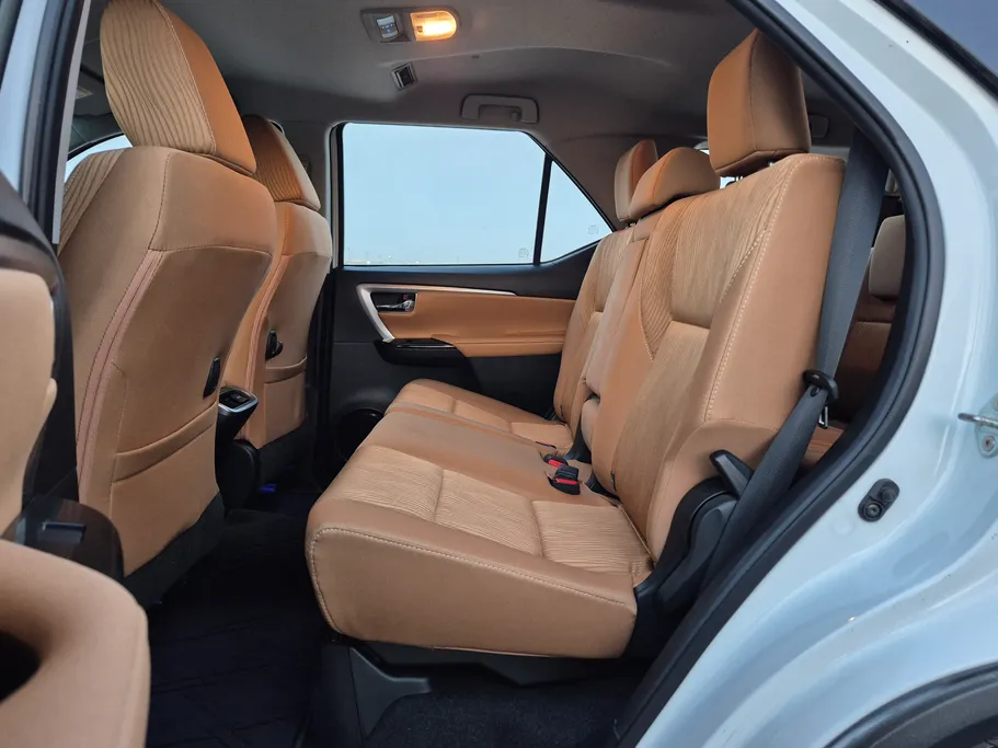 2023 Toyota Fortuner VX 