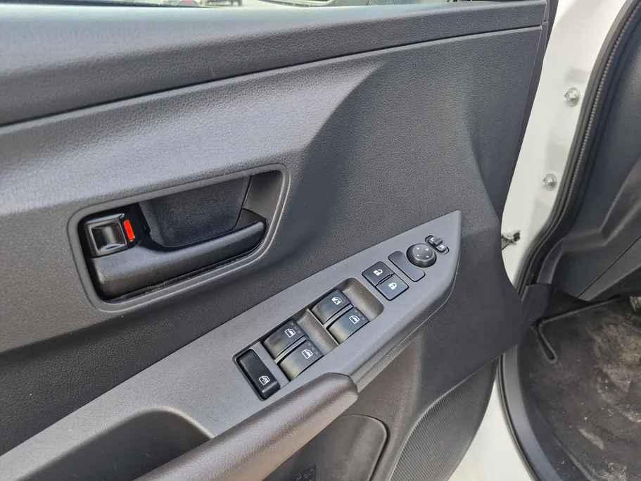 تويوتا يارس Y 2024 