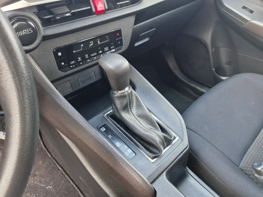 تويوتا يارس Y 2024 