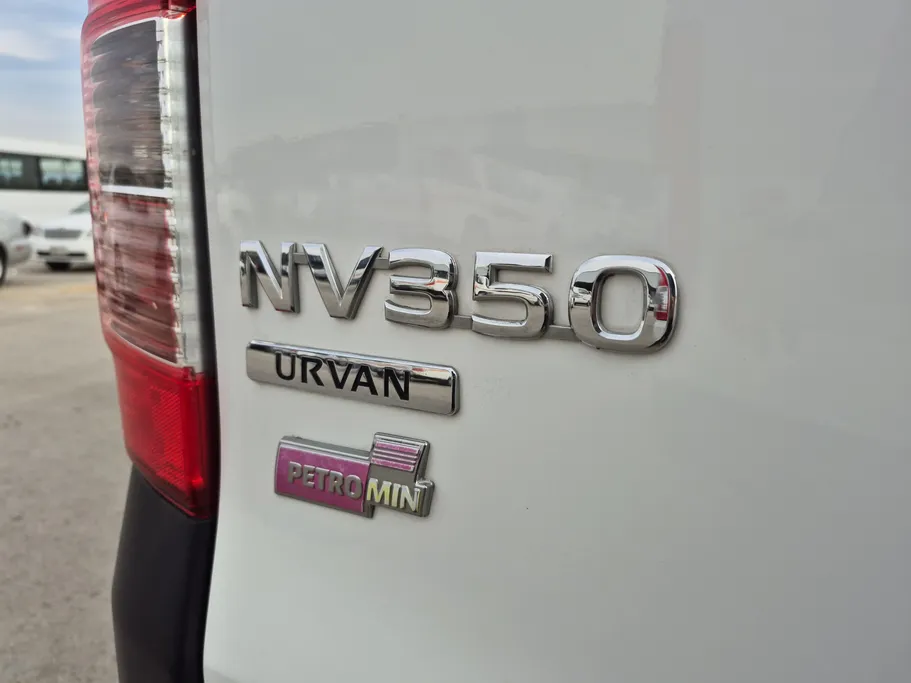 2020 Nissan Urvan NV350 