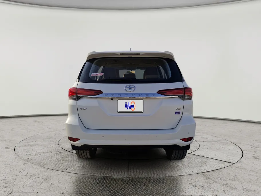 2022 Toyota Fortuner VX 