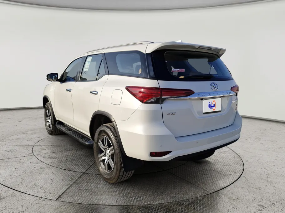 2022 Toyota Fortuner VX 