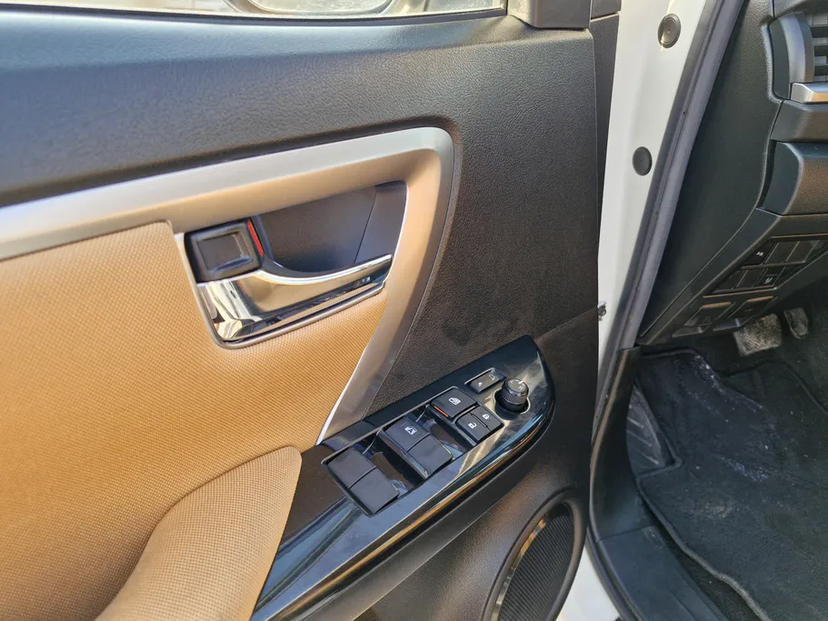 2022 Toyota Fortuner VX 