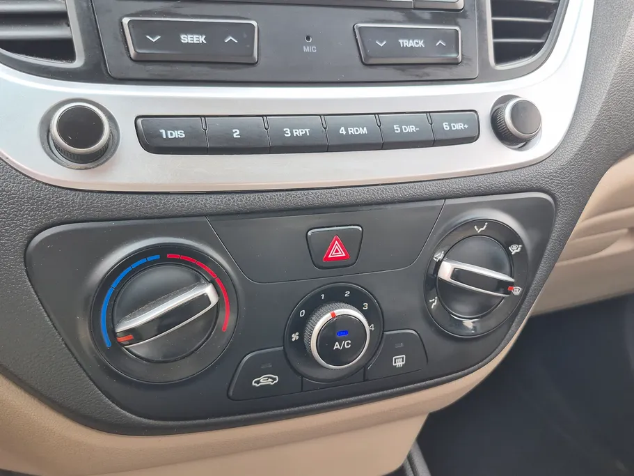 2022 Hyundai Accent Smart 