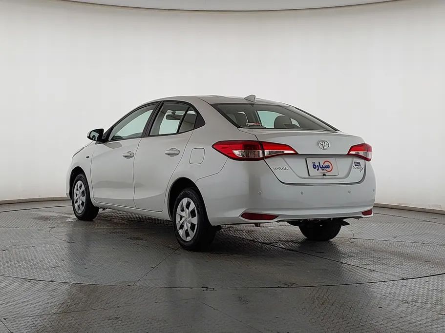 تويوتا يارس Y 2022 