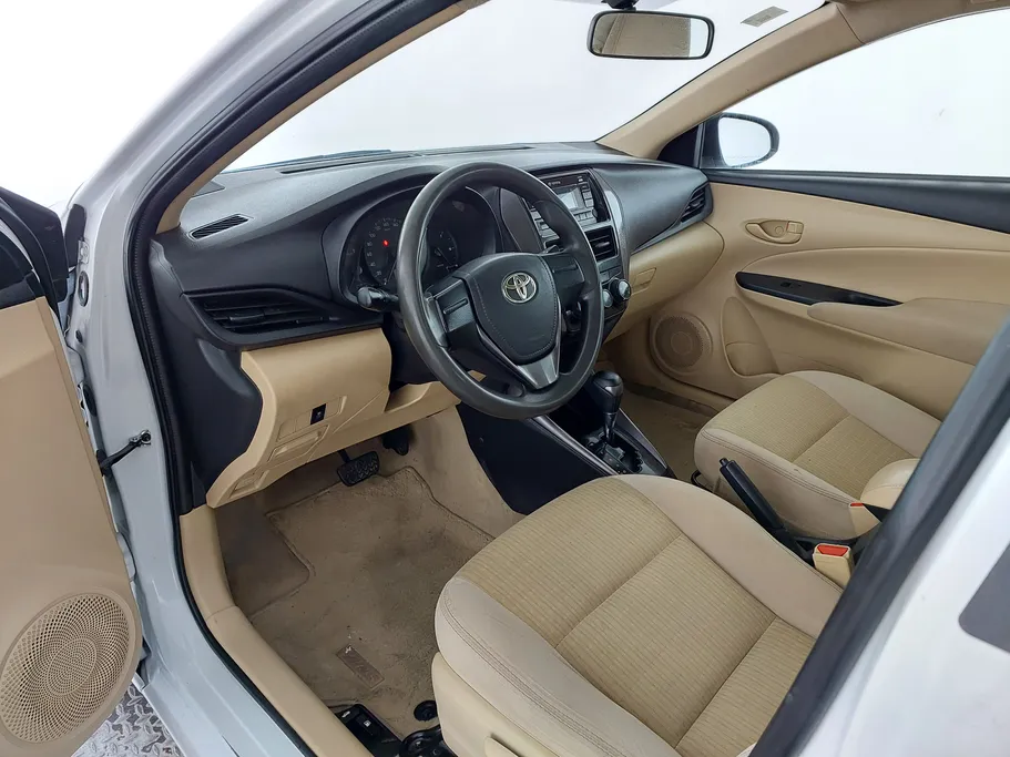 تويوتا يارس Y 2022 