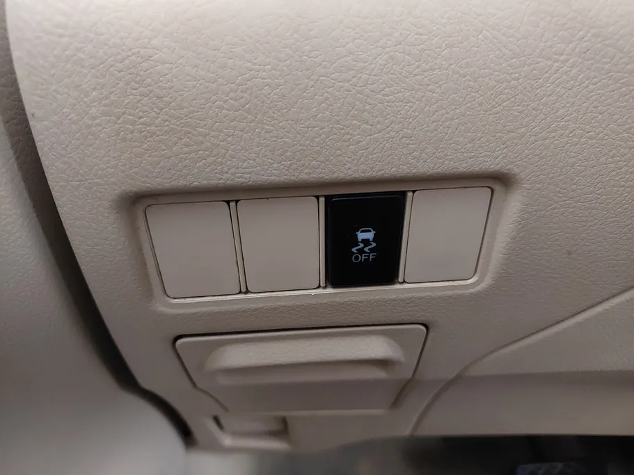 تويوتا يارس Y 2022 