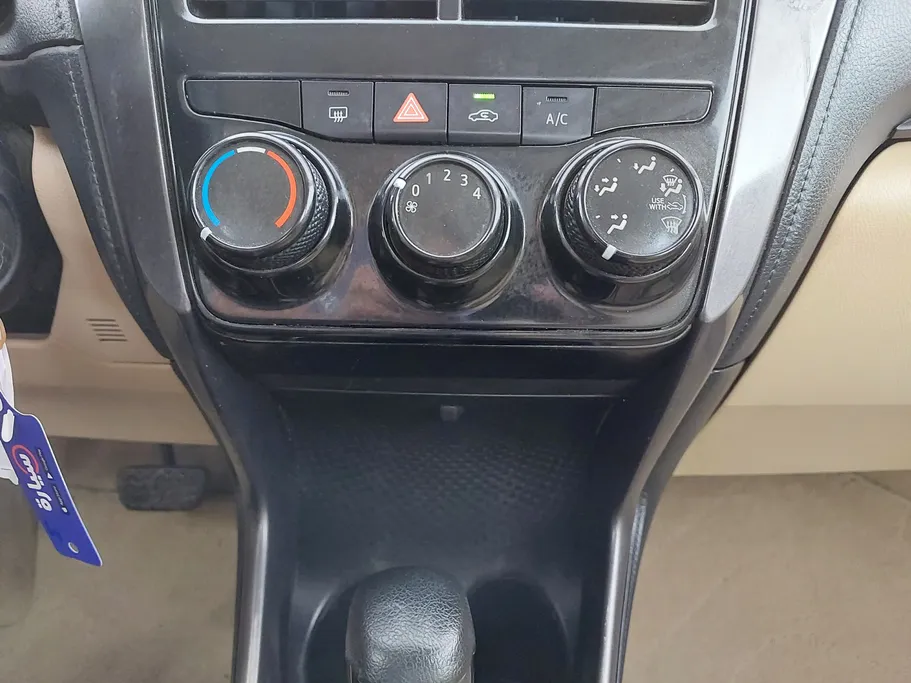 تويوتا يارس Y 2022 