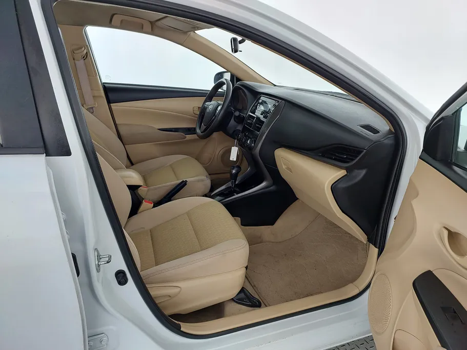 تويوتا يارس Y 2022 