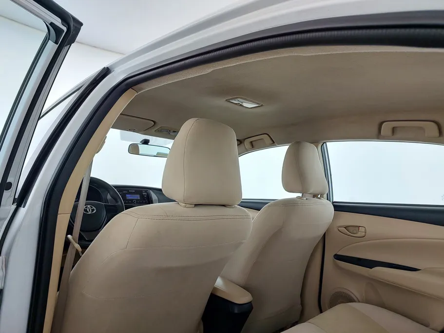 تويوتا يارس Y 2022 