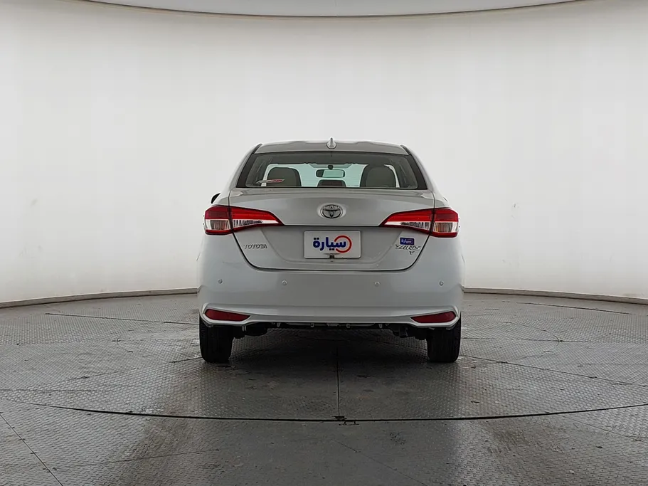 تويوتا يارس Y 2022 