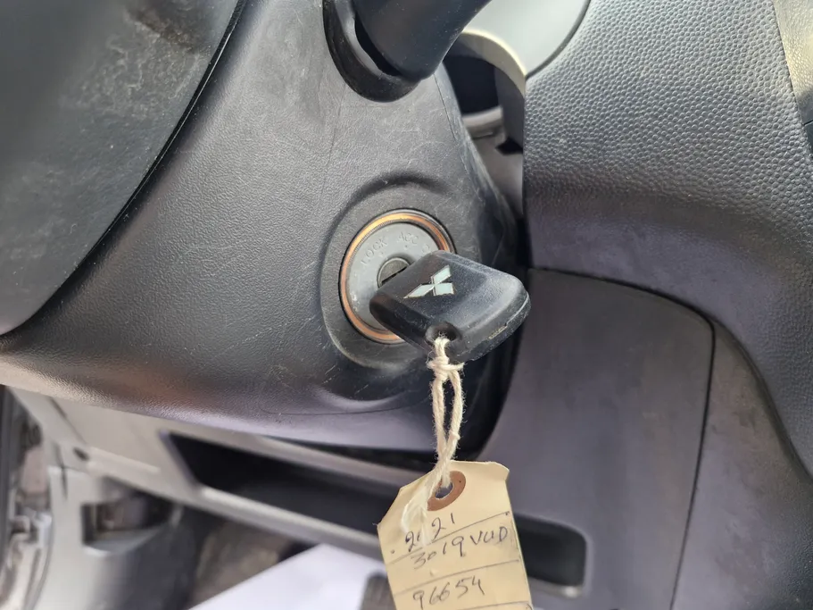 ميتسوبيشي اتراج L 2021 