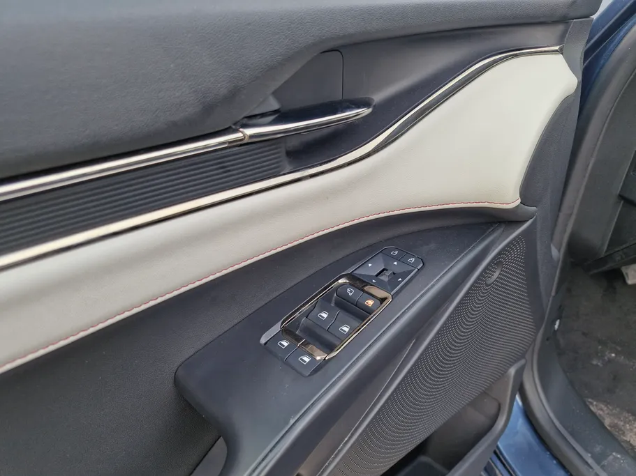 فورد تورس ترند 2023 