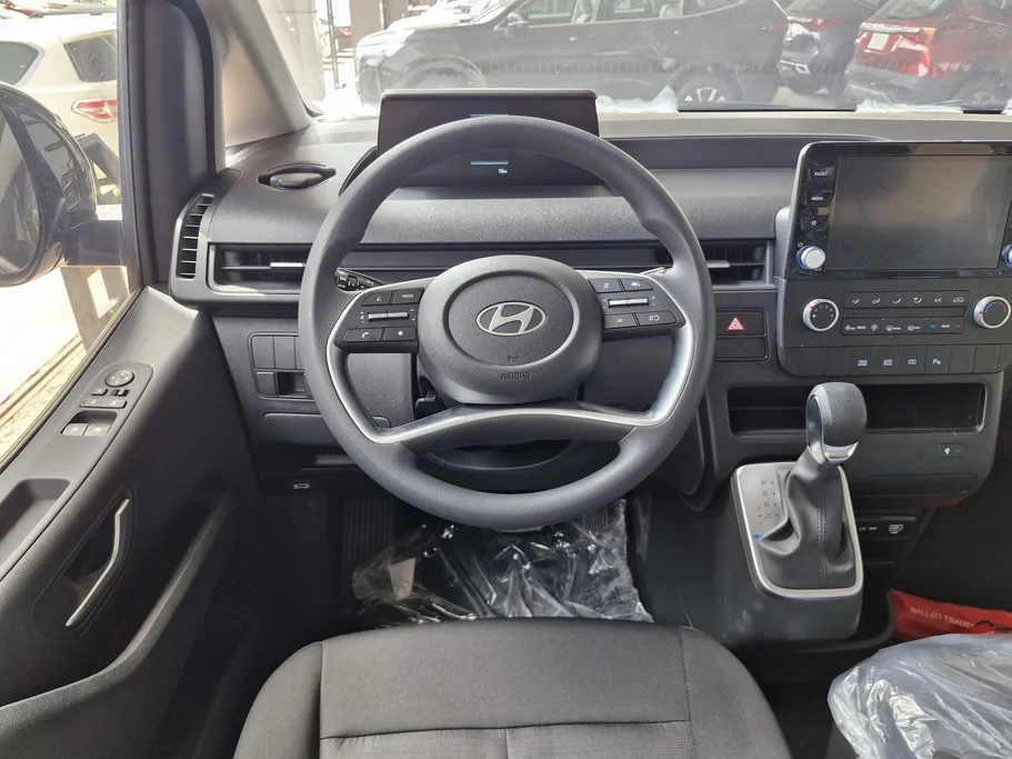 2026 Hyundai Staria Smart 9 ST 