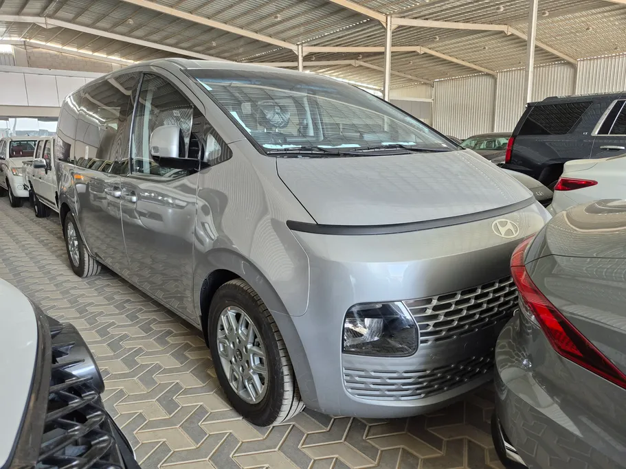 2026 Hyundai Staria Smart 9 ST 