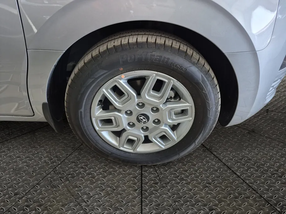 2026 Hyundai Staria Smart 9 ST 