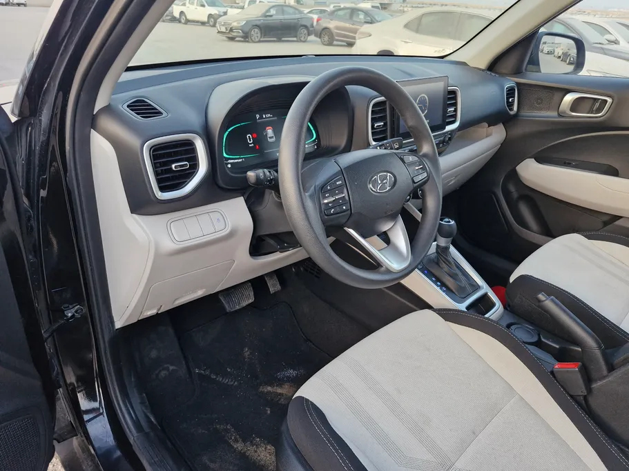 2024 Hyundai Venue Smart 