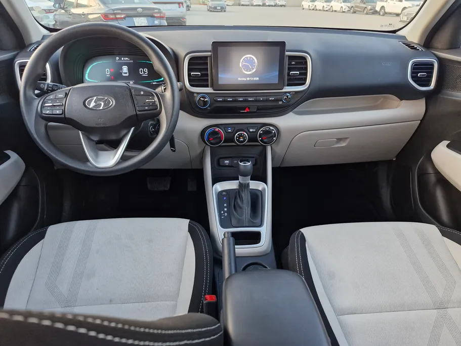 2024 Hyundai Venue Smart 