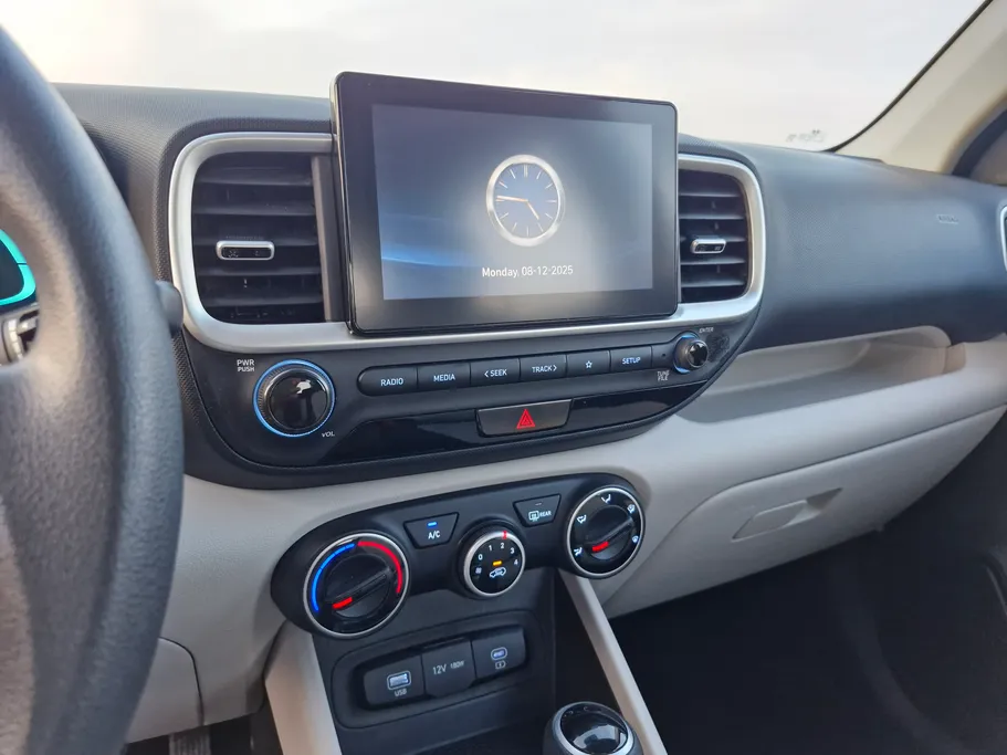 2024 Hyundai Venue Smart 