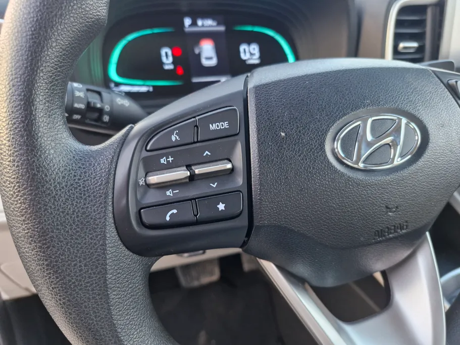 2024 Hyundai Venue Smart 