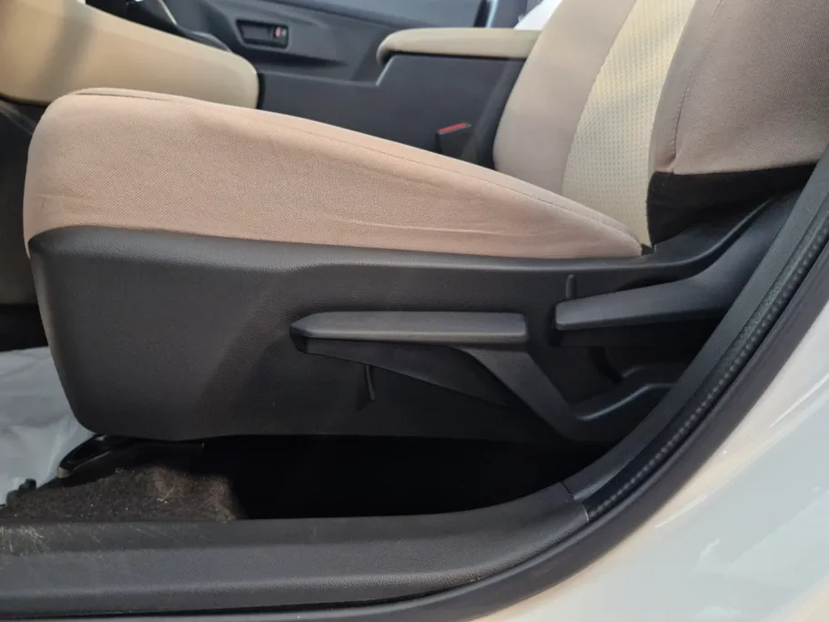 2024 Toyota Yaris  Y Plus 