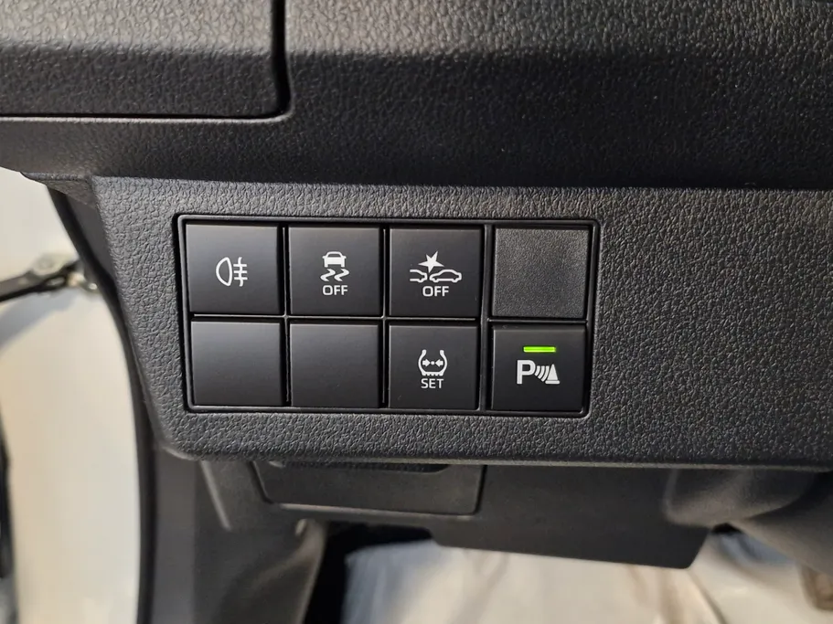 2024 Toyota Yaris  Y Plus 