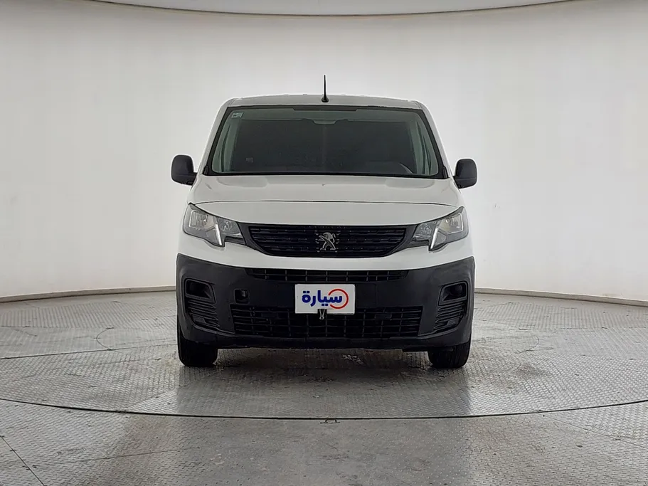 2022 Peugeot Partner Long van 