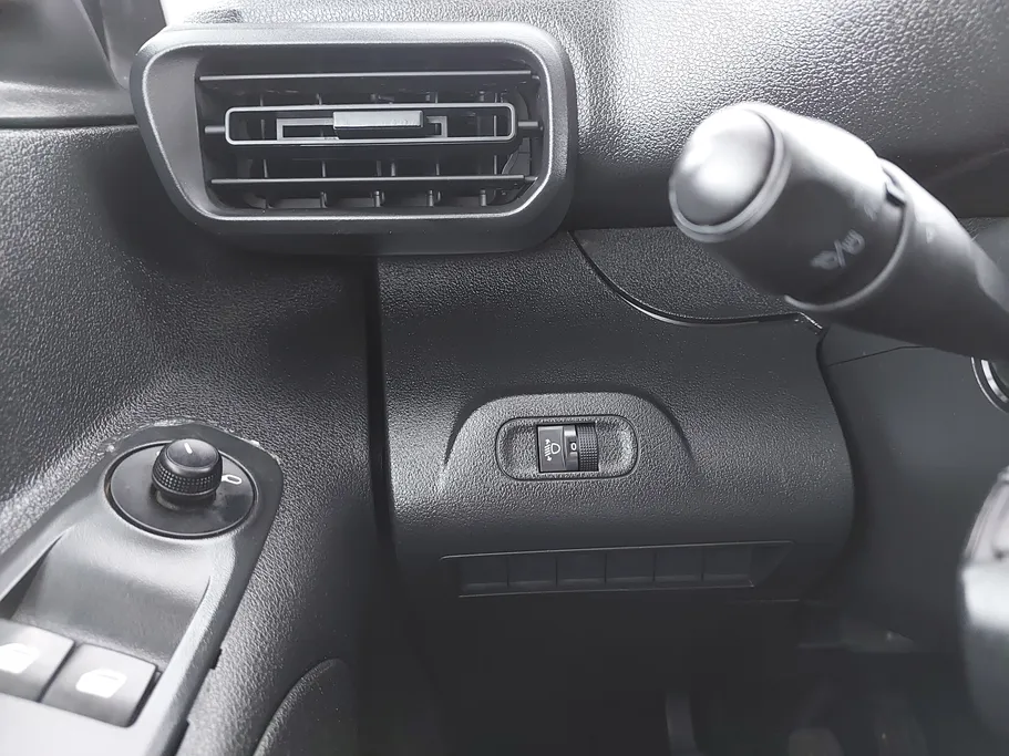 2022 Peugeot Partner Long van 