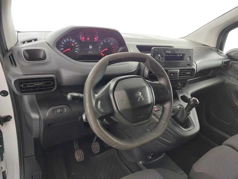 2022 Peugeot Partner Long van 