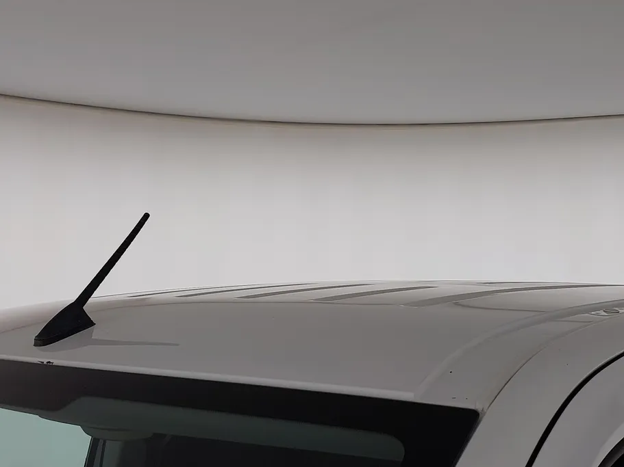 2022 Peugeot Partner Long van 