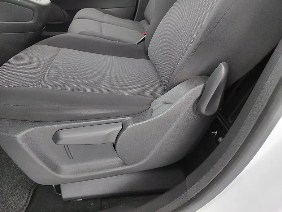 2022 Peugeot Partner Long van 