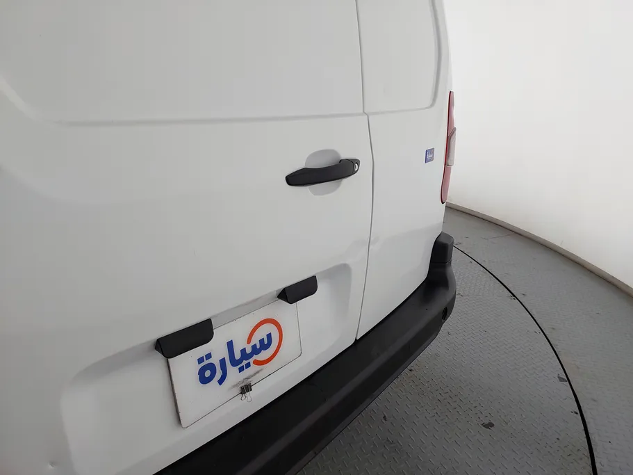 2022 Peugeot Partner Long van 